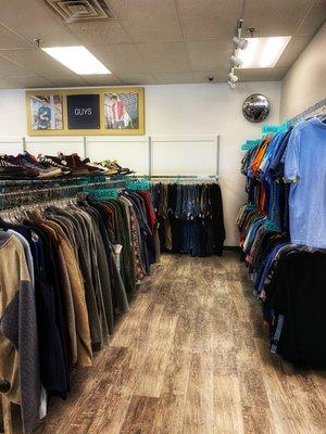 Plato's Closet Rivergate is always looking to buy guys clothing, shoes & accessories! While you're selling, check out our guys section!