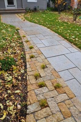 Patterned Lannon stone and cobble walkway located in Whitefish Bay, WI