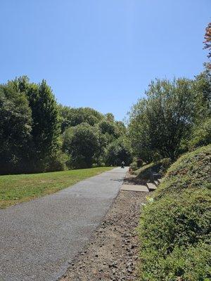 Nice walking path. Great for strollers and wheelchairs.