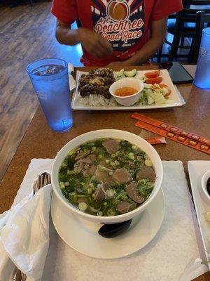 meatball and flank pho ,, just ok and portions small compared to pho ly