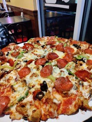 16" Bellacinos Pride Pizza