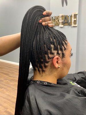 Knotless box braids