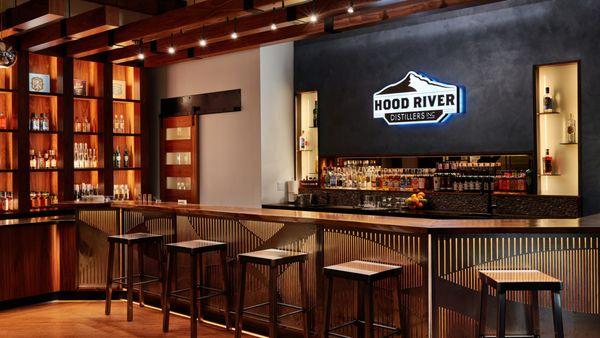 Hood River Distillers Tasting Room Bar