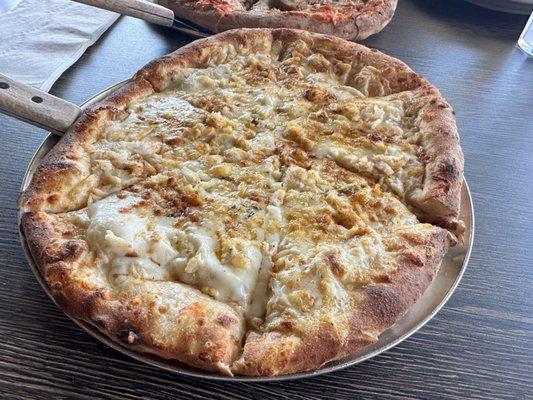 Crab pizza