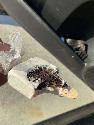 Off brand ingredients "cookies and cream bar" all cream with two off brand nasty cookies