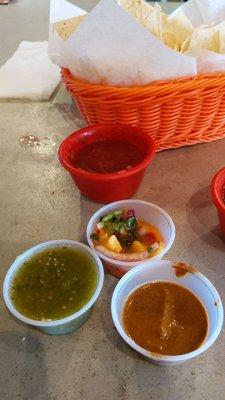 Don't forget the salsa bar....mango salsa is da bomb!