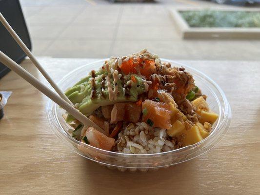 Big Kahuna bowl - with raw salmon and brown rice...a must try!