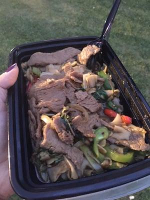 Drunken Noodles + Beef. Yuuuumm!!!