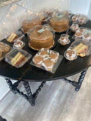 caramel cake table!