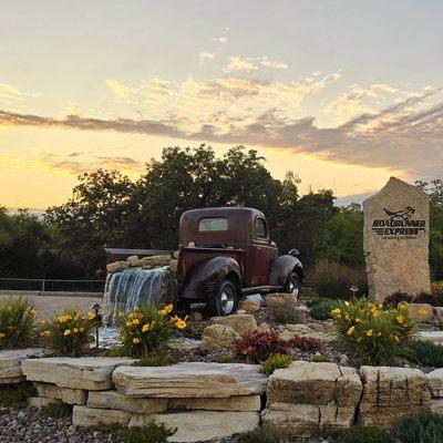 Roadrunner Express Car Wash & Oil Change