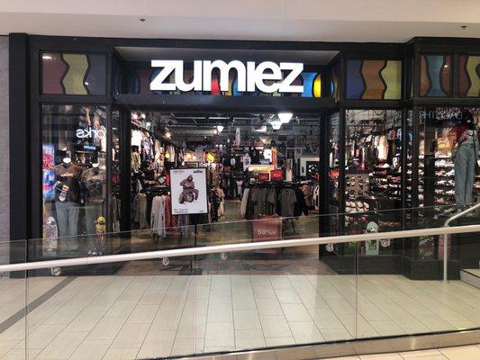 Zumiez