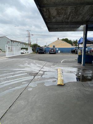 My car on the right . It's washed and has been sitting there unattended for almost 10 mins  Hope it's worth the wait