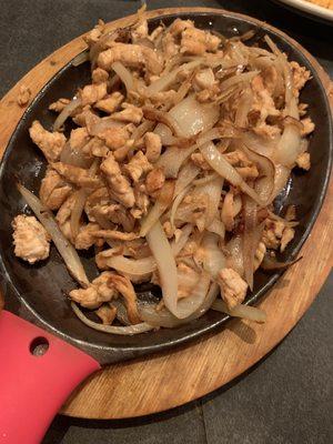 Chicken Fajitas, great flavor and plenty to eat!!