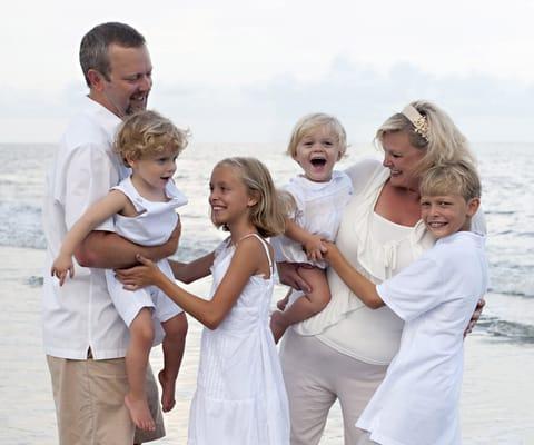 Hilton Head Photographer captures family on the island via photography.