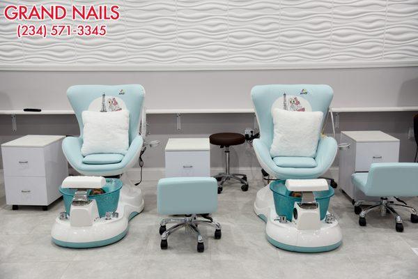 Beauty salon at Grand Nails - Nails salon in Akron OH 44312