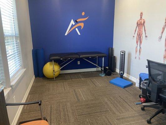 The secondary recovery room at Airrosti Spring Klein, where patients will learn their individualized treatment plans.