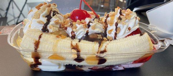 Delicious banana split.