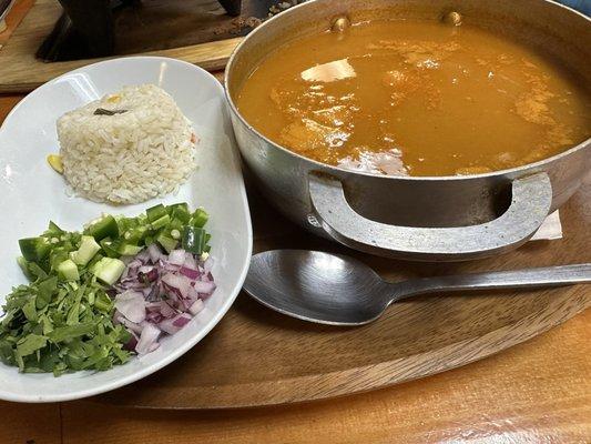 Sopa de Mariscos Soup (solo pescado y camarone)