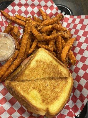 Grilled Cheese & sweet potato fries