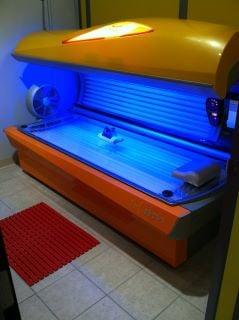 LEVEL 3: 40-160 Watt Bulbs & 3-400 Watt Facial Tanners 15 min/Hot Pepper Bed