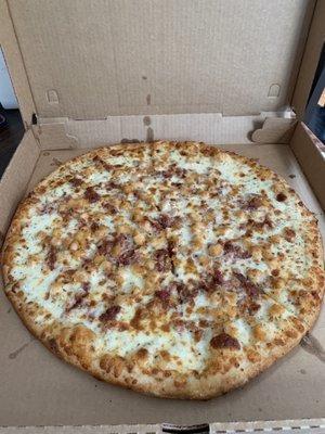 Large Ranch Chix and Bacon Pizza