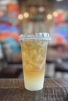 Peach Lemonade Iced Tea Shaker - very big cinnamon flavor