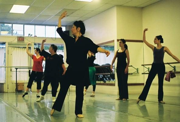 Adult Division Ballet Class