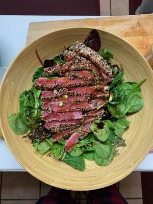 Seared Tuna Tataki Salad