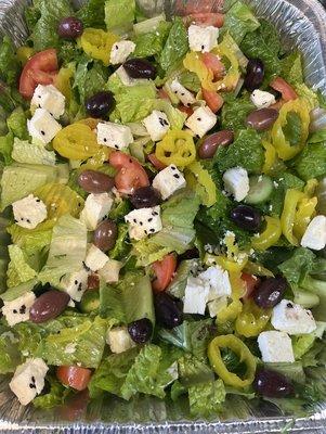 Salad with Arabic cheese