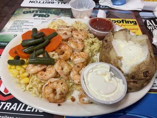 Grilled shrimp dinner