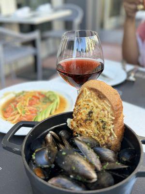 Mussels Provencal