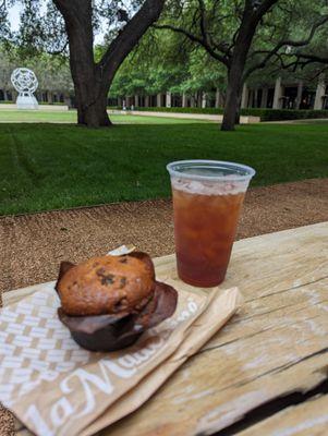 The Absolute Unchallenged Most Ethereal and Delicious Bran Muffin in the known Yelpiverse! Lunch