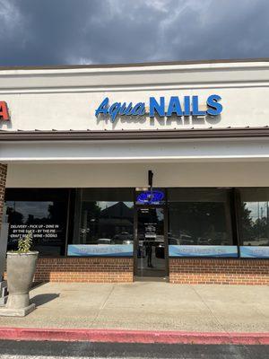 Aqua Nails & Spa