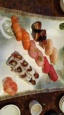 Sushi deluxe yum