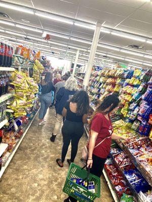 Dollar Tree -- HUGE line at 5pm