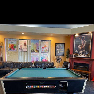 Pool table