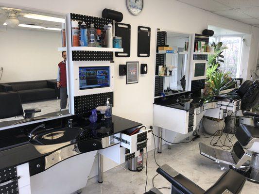 Muhaimen's Barber Shop