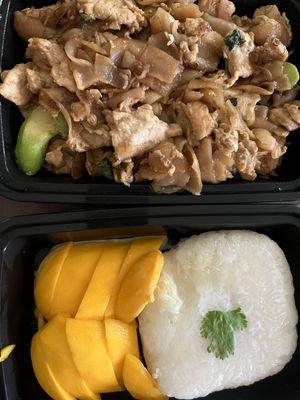 Pad-see-ew with chicken and mango sticky rice!