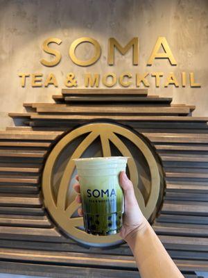 Matcha milk tea with boba