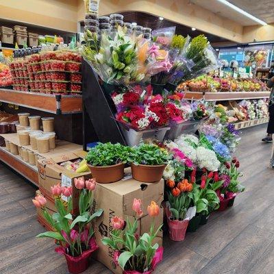 Associated Supermarket, Flatbush Ave