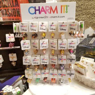 The cutest, tiniest Disney charms