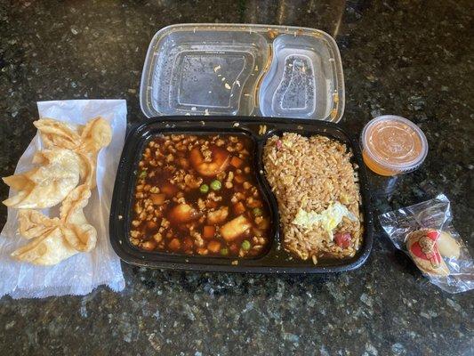 Lunch combo (Lobster sauce with shrimp, pork fried rice, and crab rangoon)