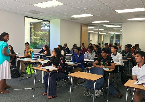 Jenny Bloom leading a student workshop