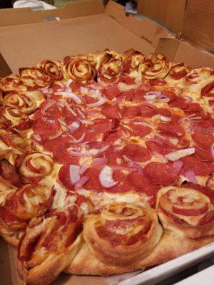 Pepperoni pizza specialty pie. Oh my lawd! Looooooove this pie.