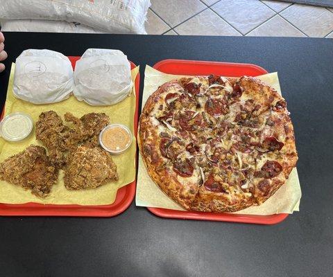 Meat Lover's Pizza, fried chicken, and Fusion Burger