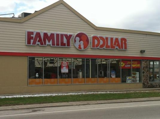 Storefront from 63rd street. Parking on west side of building.