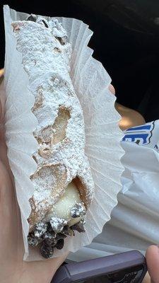 Delicious cannoli