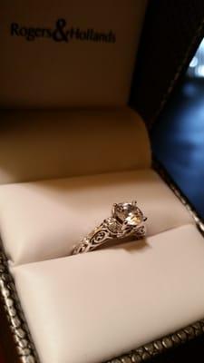 This is the gorgeous ring :)