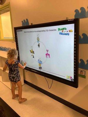 This morning in our Make-Believe Boulevard our Preschool 1 friends used our L.E.A.P. Interactive Board.