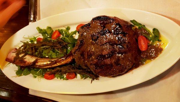 Ribeye Tomahawk 38oz